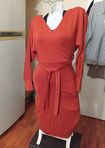 Kemerli Kırmızı V Yaka Triko Elbise - Görsel 6