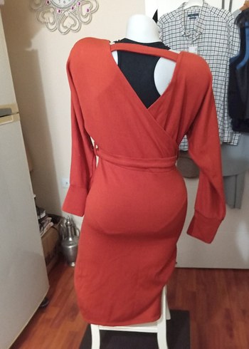 Kemerli Kırmızı V Yaka Triko Elbise - Görsel 3