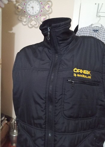 Siyah Fermuarlı Erkek Kolsuz Yelek - Görsel 3