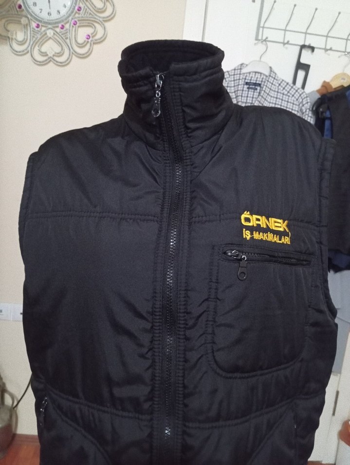 Siyah Fermuarlı Erkek Kolsuz Yelek - Görsel 5