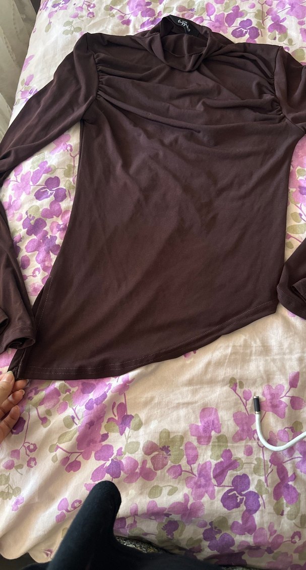 Kahverengi Uzun Kollu Yüksek Yakalı Drapeli Bluz - Görsel 3