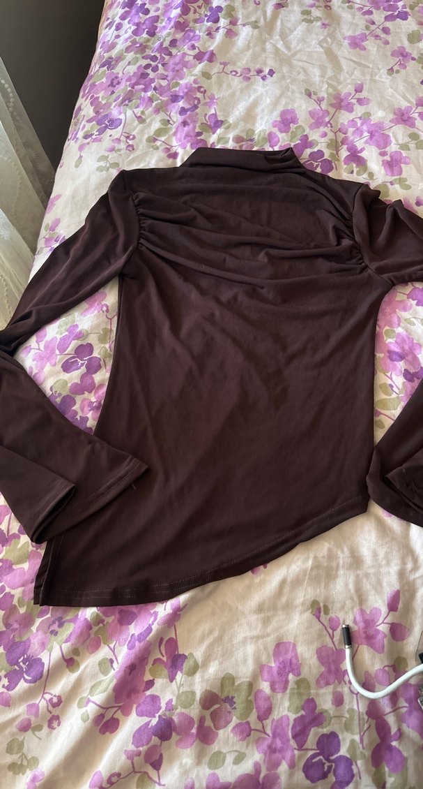 Kahverengi Uzun Kollu Yüksek Yakalı Drapeli Bluz - Görsel 2