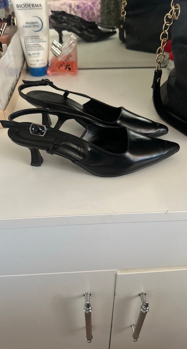 Kadın Siyah Tokalı Stiletto - Görsel 2