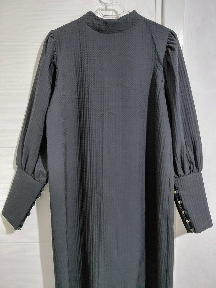 Melike Tatar siyah elbise - Görsel 2