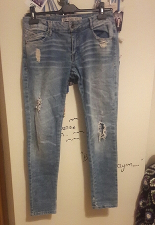 zara yırtık jean