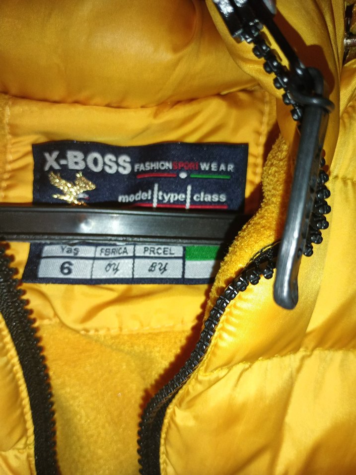 Sarı Erkek Çocuk Kürklü Mont - Görsel 3