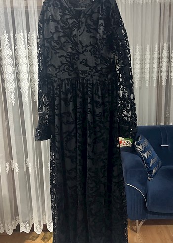 Dantel Detaylı Siyah Uzun Gotik Elbise - Görsel 4