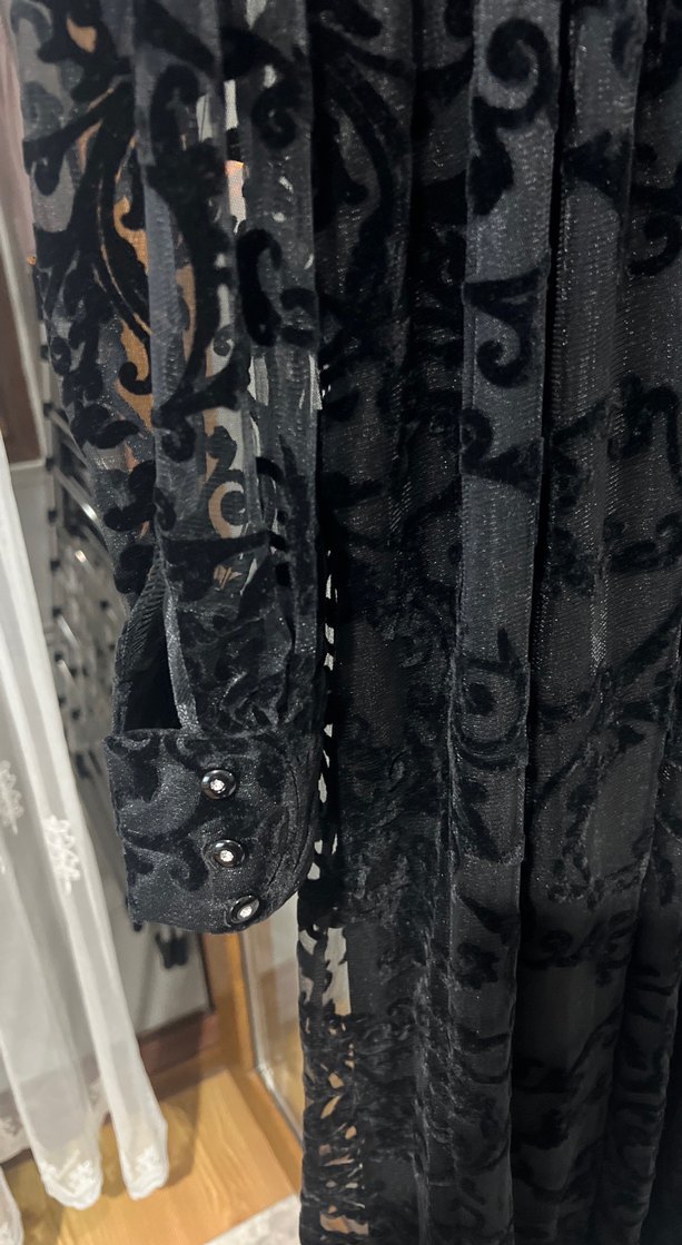 Dantel Detaylı Siyah Uzun Gotik Elbise - Görsel 5