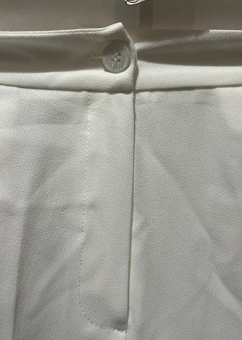 Kadın Beyaz Kemerli Kolsuz Blazer takım - Görsel 8