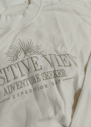 Zara Beyaz Nakışlı Kadın Sweatshirt