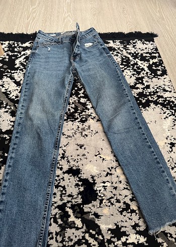 Düğmeli Bol Kesim Mavi Denim Kadın Jean - Görsel 2