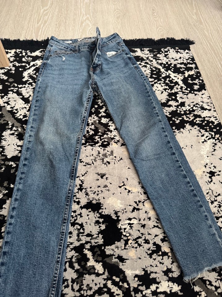 Düğmeli Bol Kesim Mavi Denim Kadın Jean - Görsel 2