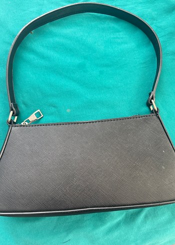 Stradivarius Siyah Fermuarlı Kadın Çanta