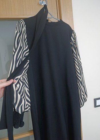 Zebra Desenli Uzun Kollu Siyah Elbise - Görsel 3