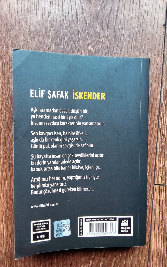 İskender - Elif Şafak - Görsel 2