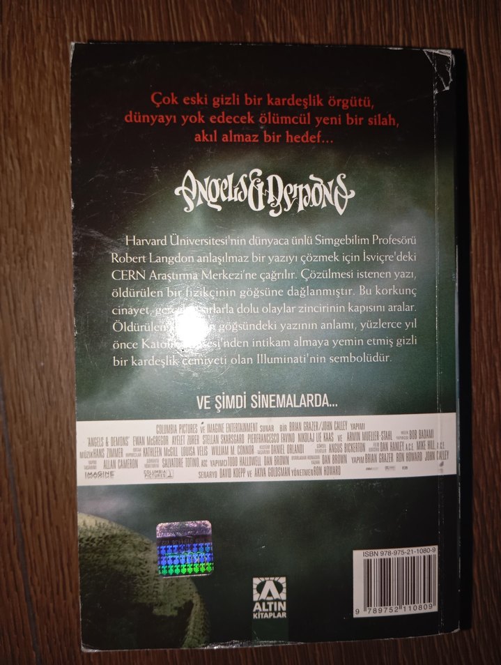 Dan Brown - Melekler ve Şeytanlar Romanı - Görsel 2
