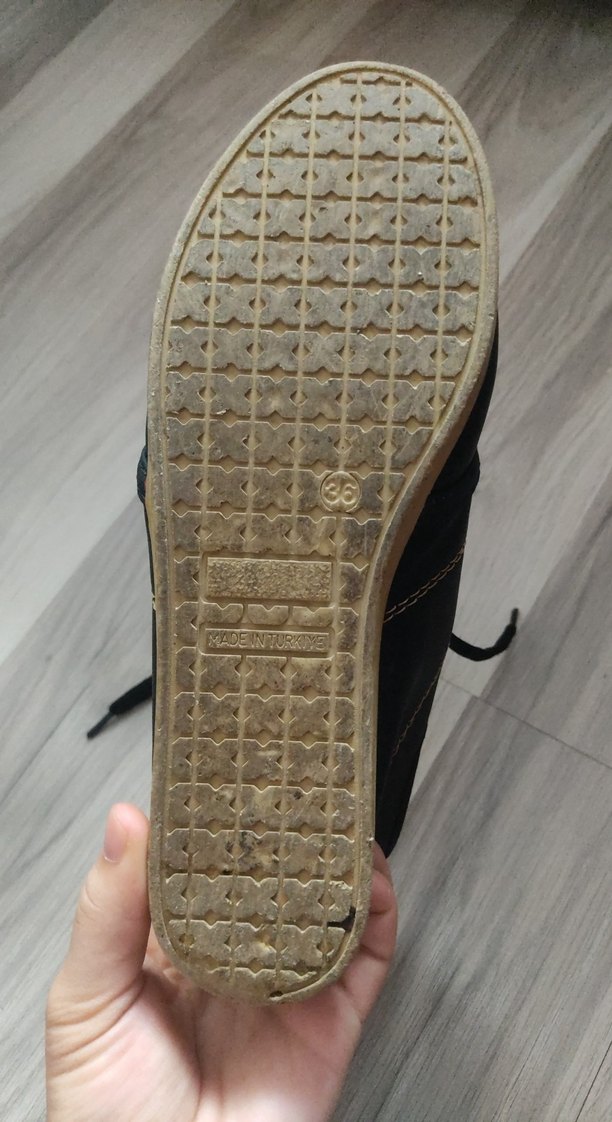 Siyah Bağcıklı Minimalist Erkek Bot - Görsel 4