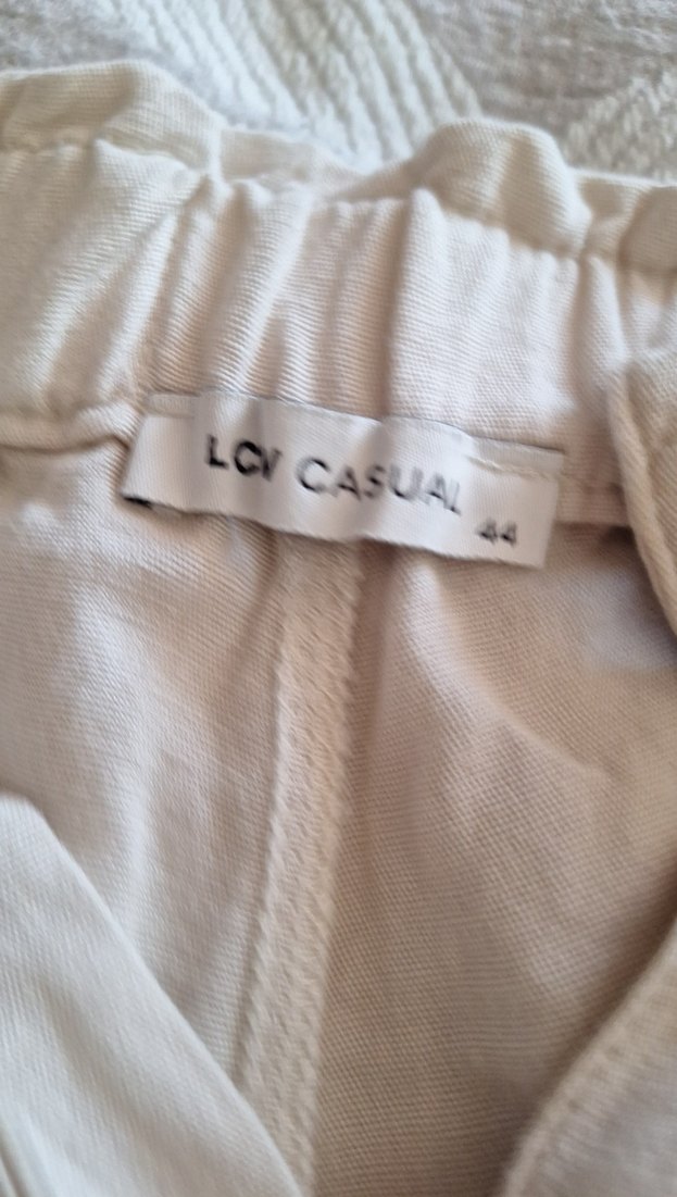 Beyaz Keten Mini Şort - Görsel 2