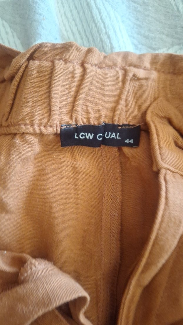 Kahverengi Keten Kuşaklı  Şort - Görsel 2