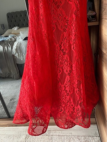 38 Beden kırmızı Renk Kına elbisesi (indirm olur )