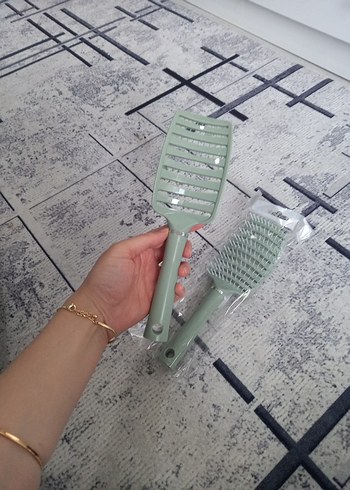  Beden Renk Yeşil Plastik Saç Fırçası İkili Set