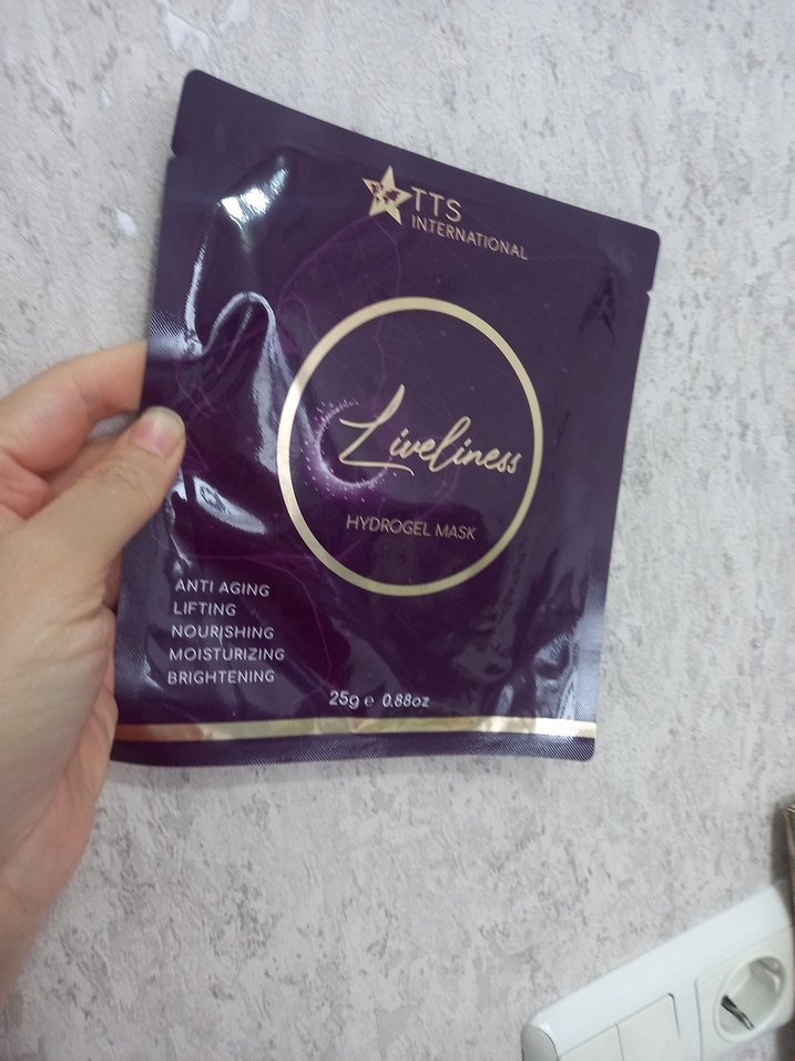 Kadınlar için Canlandırıcı Maske ve Peeling Seti - Görsel 5