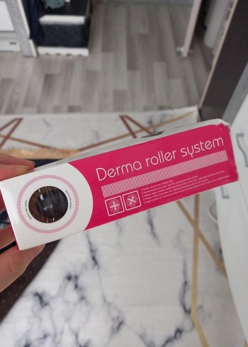 Yeşil Elma Aromalı Dudak Balmı - Görsel 4