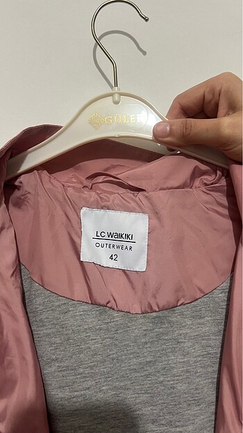 LC Waikiki Pembe yağmurluk