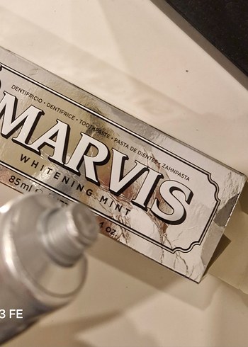 Oral-B Marvis Whitening Mint Diş Macunu 85 ml