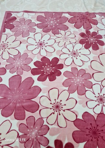 Pembe Çiçek Desenli Yumuşak çift kişilik Battaniye - Görsel 2