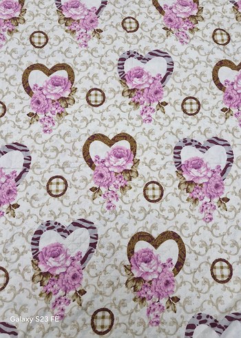 Çiçek ve Kalp Desenli Çok Renkli Yatak Örtüsü - Görsel 2