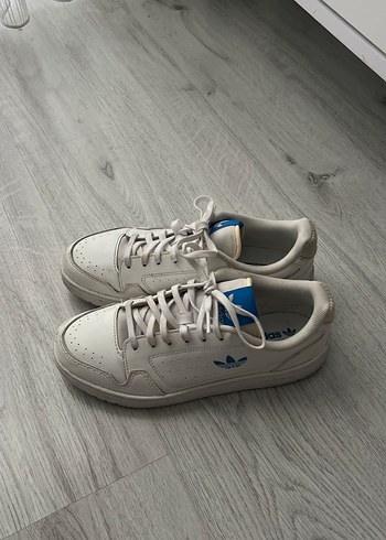 Adidas Beyaz Bağcıklı Kadın Spor Ayakkabı - Görsel 4