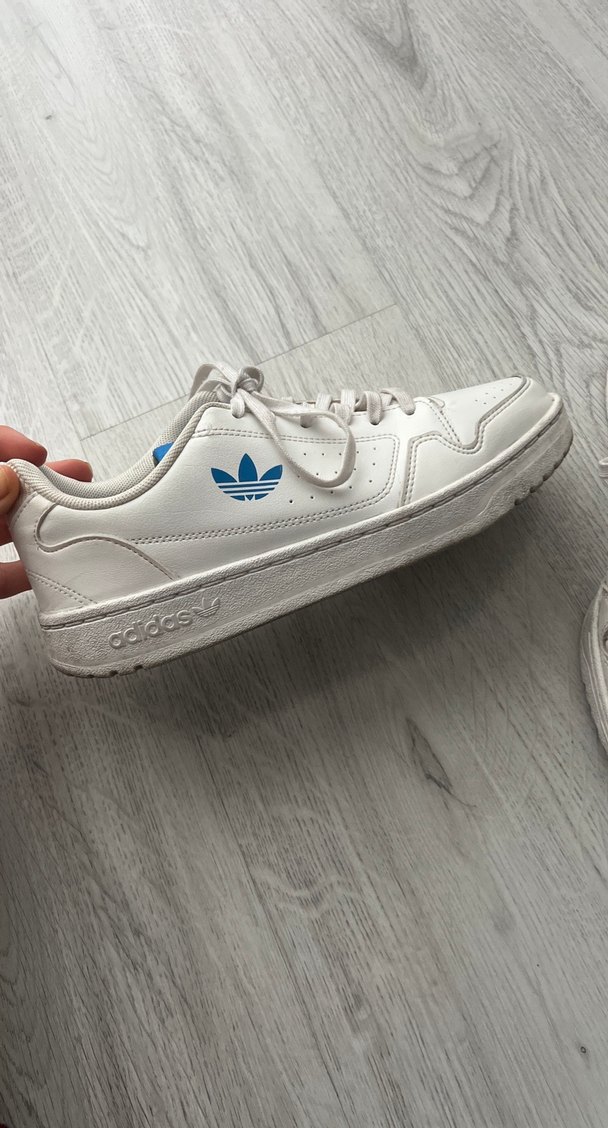 Adidas Beyaz Bağcıklı Kadın Spor Ayakkabı - Görsel 2