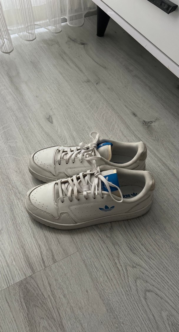 Adidas Beyaz Bağcıklı Kadın Spor Ayakkabı - Görsel 4