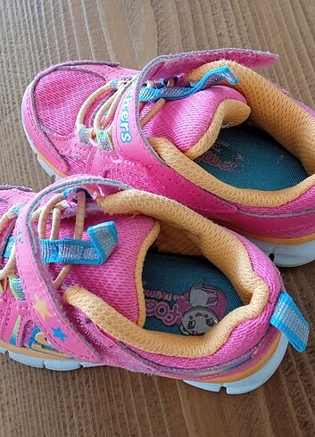 21 Beden Skechers kız bebek ayakkabısı 