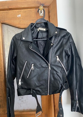 Kadın Siyah Deri Biker Ceket
