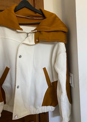 Düğmeli, Yakalı Kadın Beyaz Gri Ceket - Görsel 2