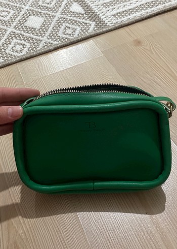 Yeşil Deri Kadın Çapraz Çanta - Görsel 3