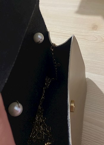 Beden ten rengi Renk Boncuklu Kulplu Bej Deri Kadın Çanta