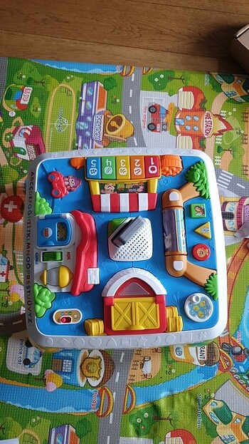 Fisher Price Fisher Price eğitici köpekçiğin activite masası