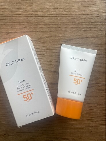 Farmasi güneş kremi 50 spf korumalı
