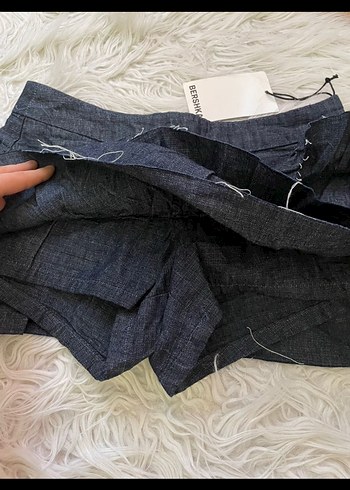 xs Beden beyaz Renk Bershka şort etek