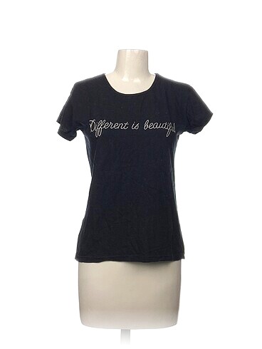 Diğer T-shirt %70 İndirimli.