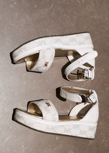 Beyaz Tokalı Kız Çocuk Sandalet - Görsel 6