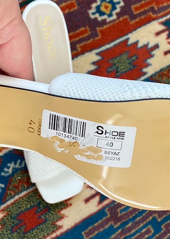 Shoes & More Örgü Detaylı Beyaz Topuklu Kadın Terlik