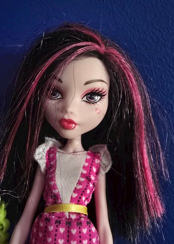 Monster High monster high draculara bebeği