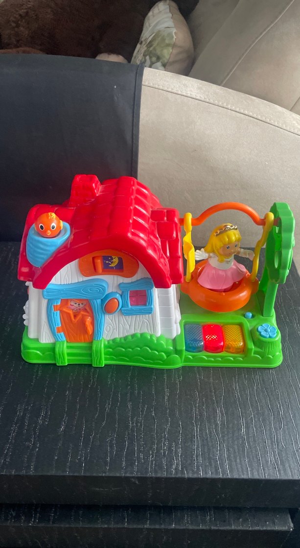 Müzikli ve Renkli Ev ve Sallanan Bebek Oyuncağı - Görsel 2