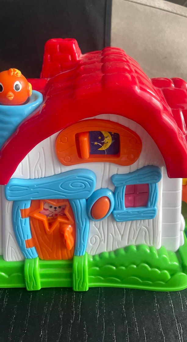 Müzikli ve Renkli Ev ve Sallanan Bebek Oyuncağı - Görsel 3