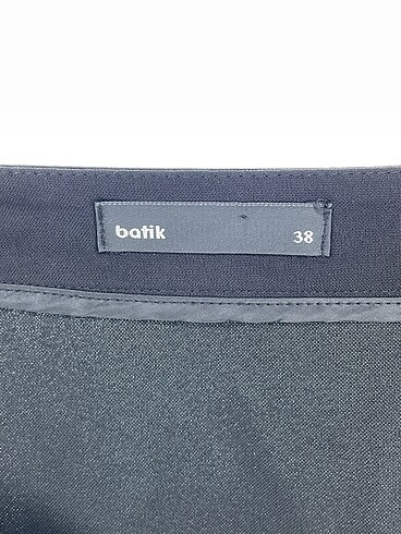 38 Beden siyah Renk Batik Mini Etek %70 İndirimli.