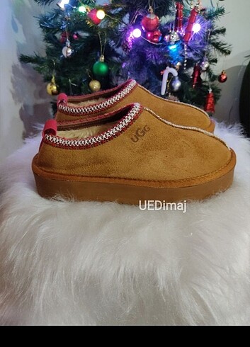 Ugg Ugg bot terlik